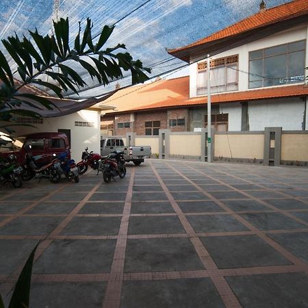 Oyo 90058 Pondok Seruni Dempasar Exterior foto