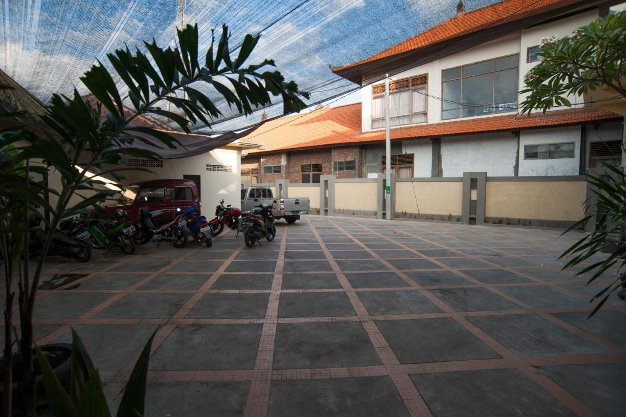 Oyo 90058 Pondok Seruni Dempasar Exterior foto